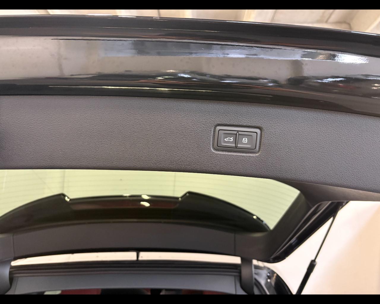 AUDI Audi SQ7 TFSI TIPTRONIC QUATTRO