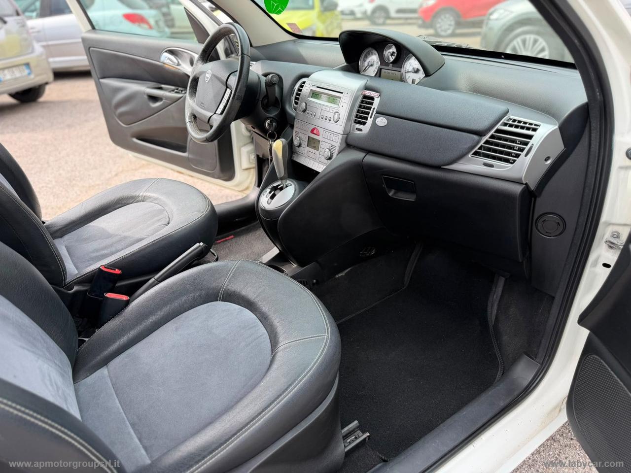 LANCIA Ypsilon 1.4 16V Platino AUTOMATICA