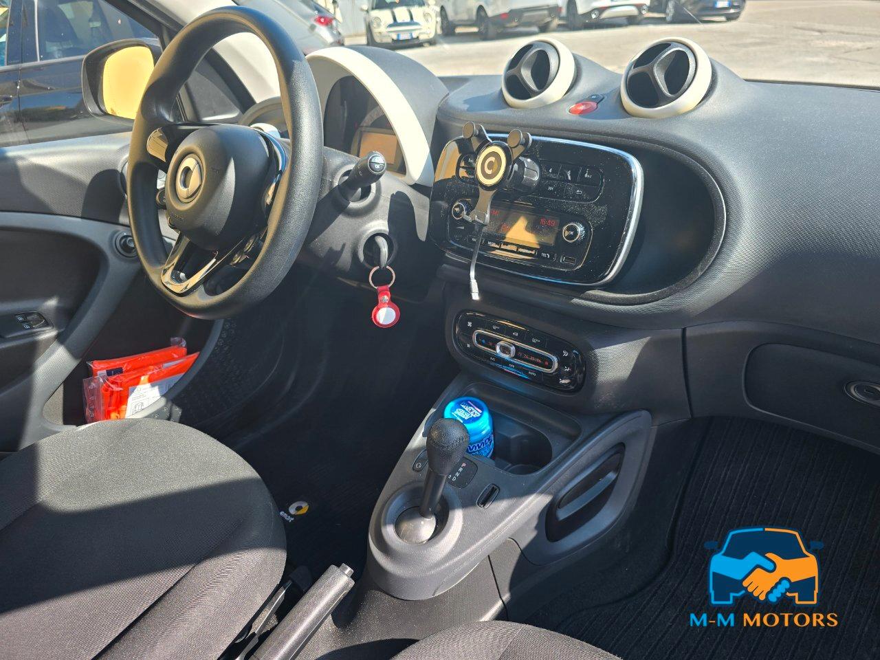Smart forfour 1.0 Youngster 71cv twinamic my18