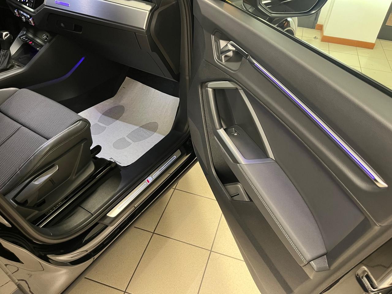 Audi Q3 SPB 35 TDI S-Line Identity Black 2024’