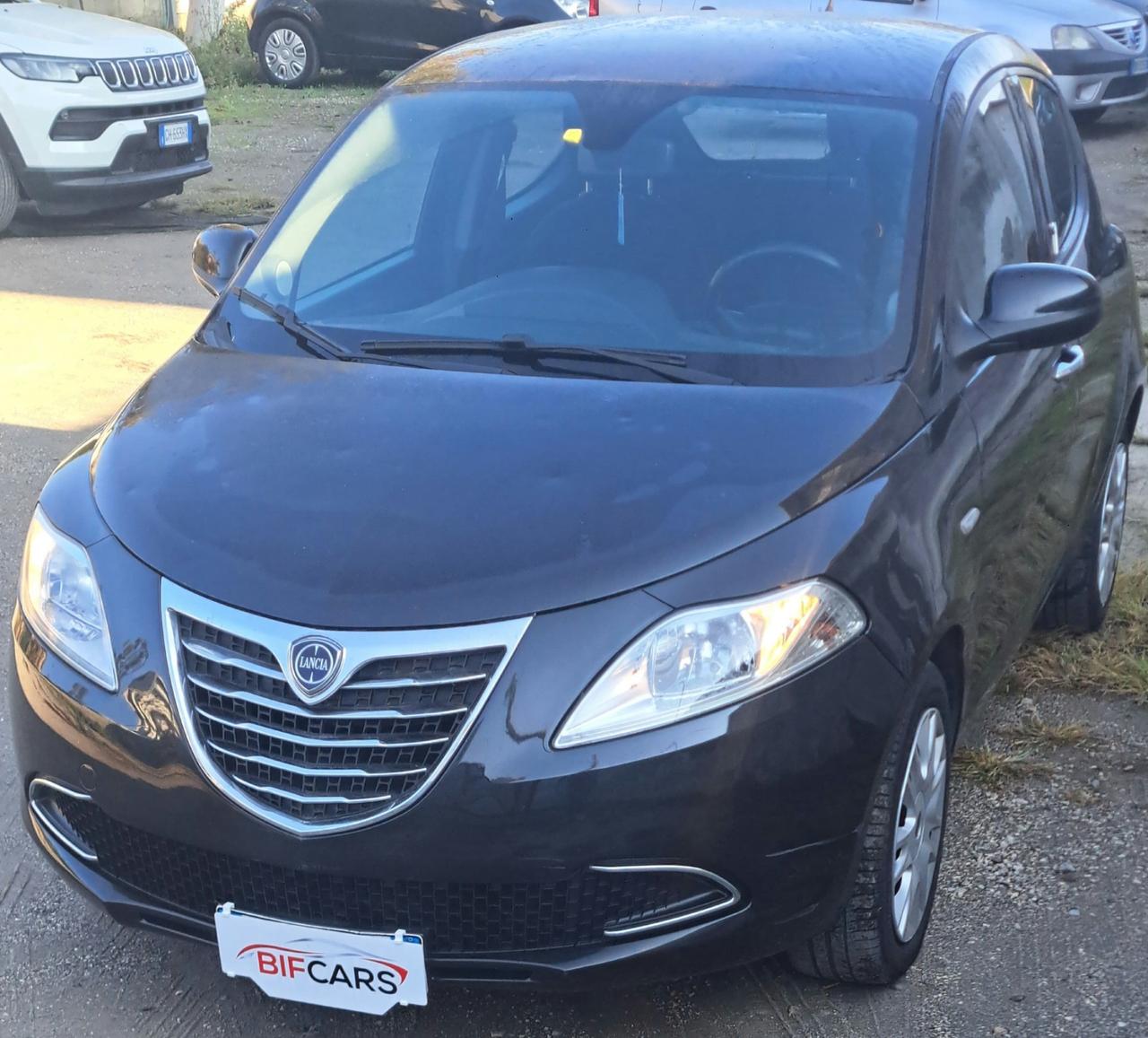 Lancia Ypsilon 1.2 69 CV 5 porte S&S Gold