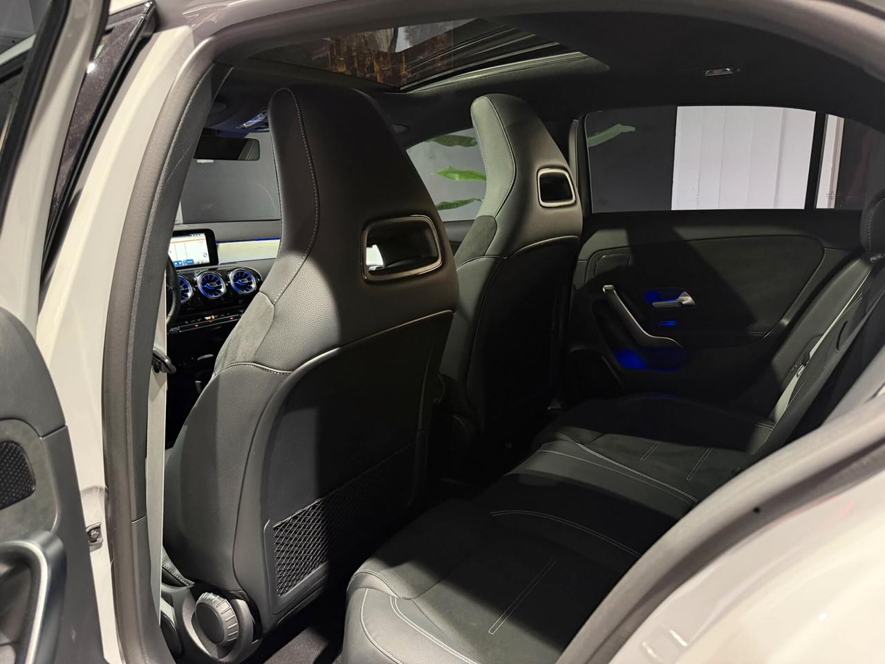 Mercedes-benz A 180 d Automatic Alpine Grey Edition