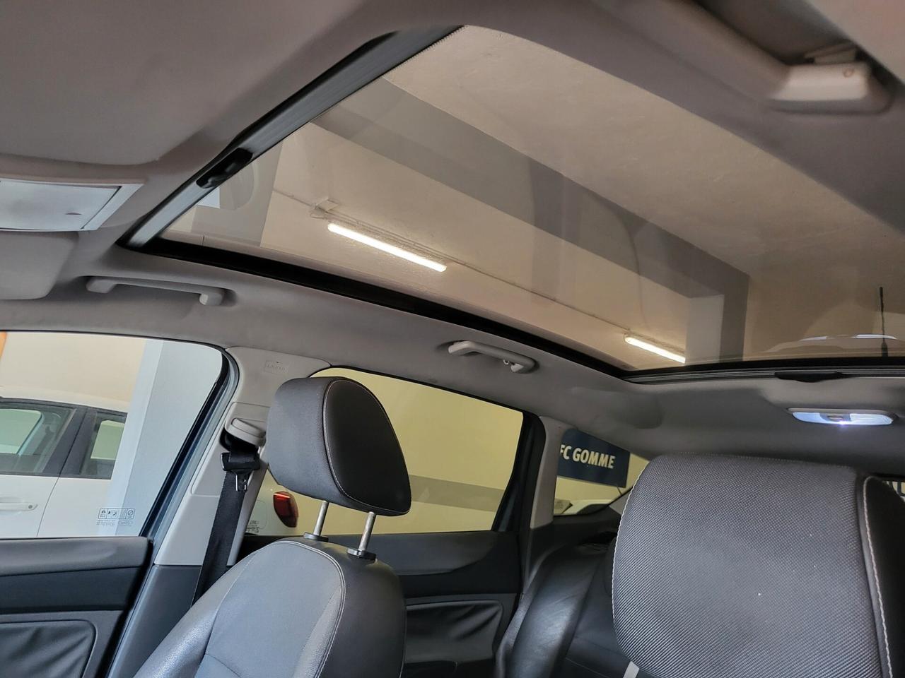 Ford Kuga 2.0 TDCi 136 CV 4WD Titanium DPF