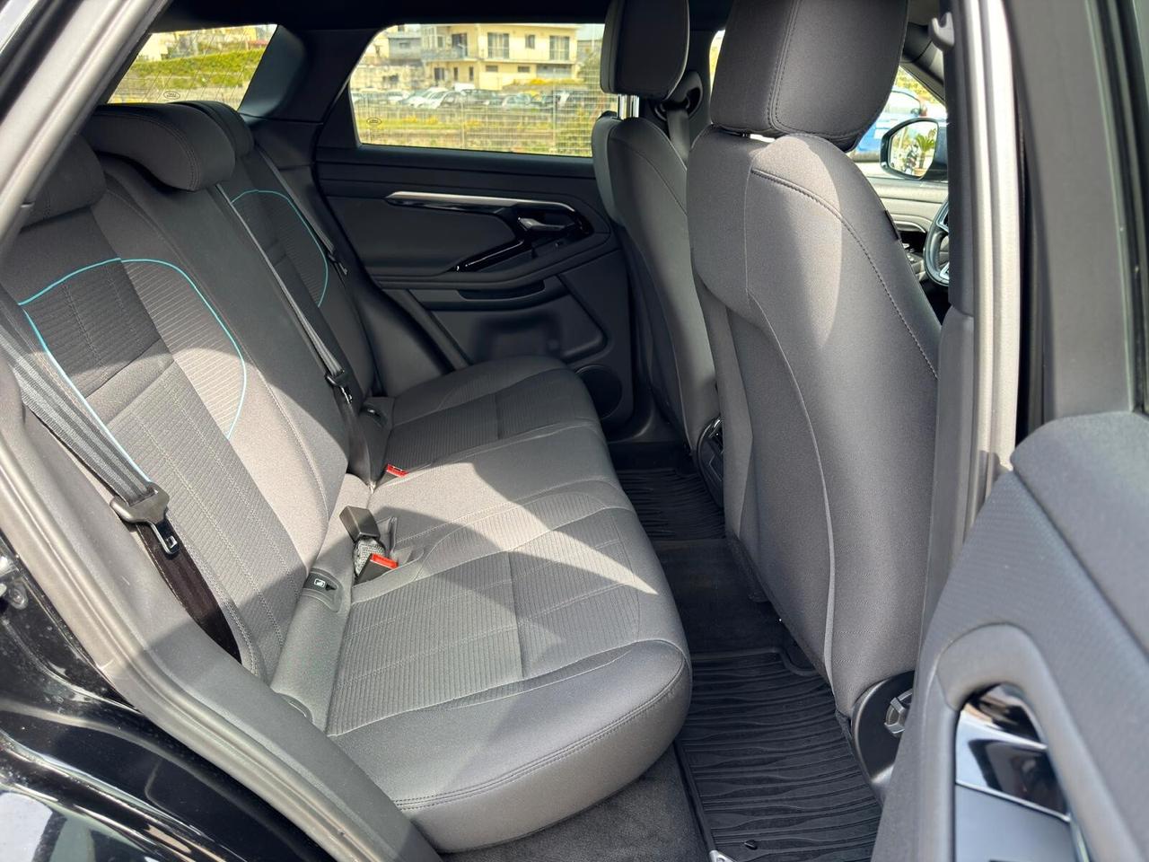 Range Rover Evoque 2.0D 163cv R-Dynamic 2021