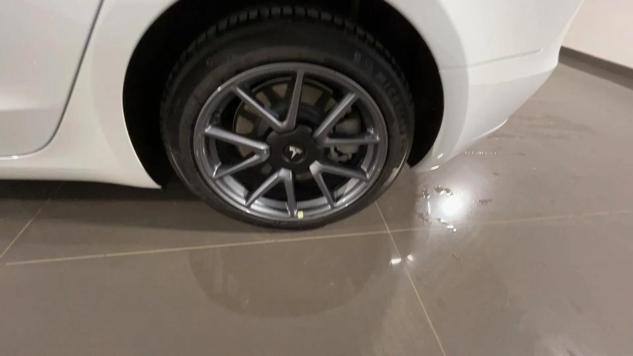Tesla Model 3 Model 3 RWD