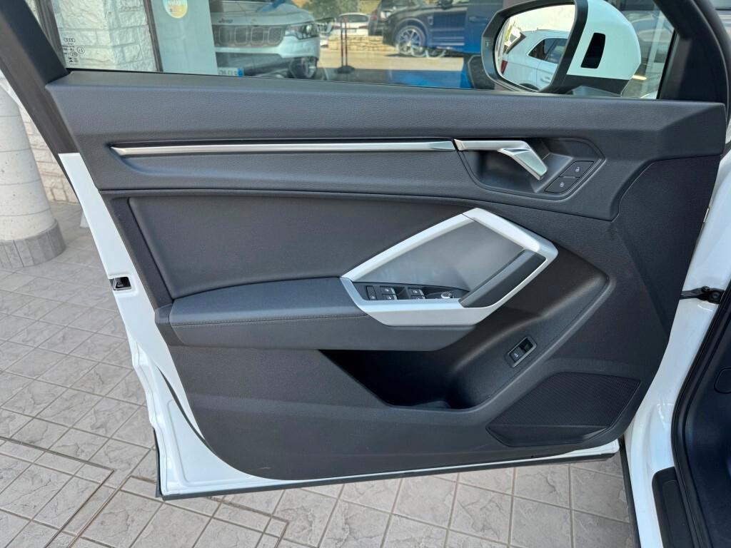 Audi Q3 Sportback 35 1.5 Tfsi Business Plus Manuale