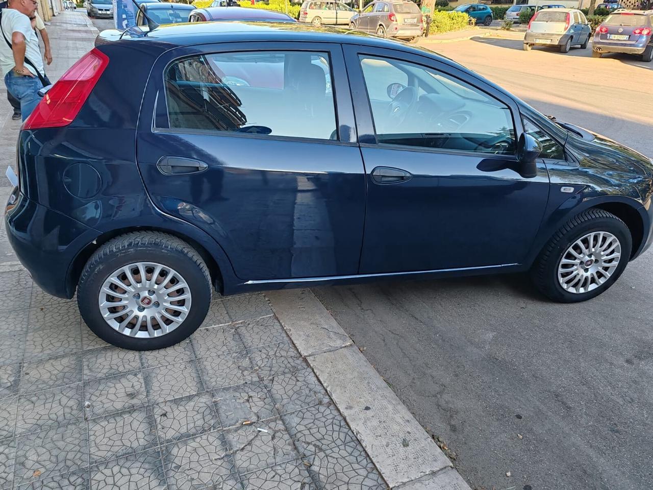 FIAT PUNTO 1.4 5 PORTE NATURAL POWER 2015