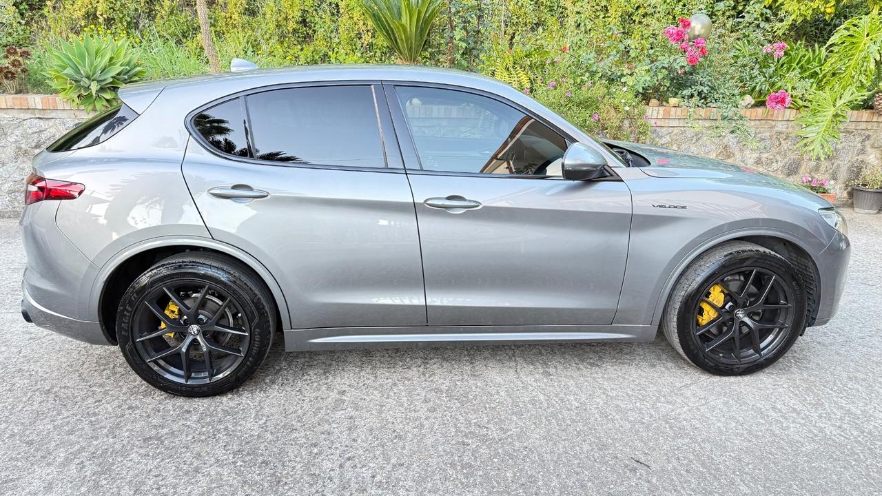 Alfa Romeo Stelvio 2.2 Turbodiesel 210 CV AT8 Q4 Veloce