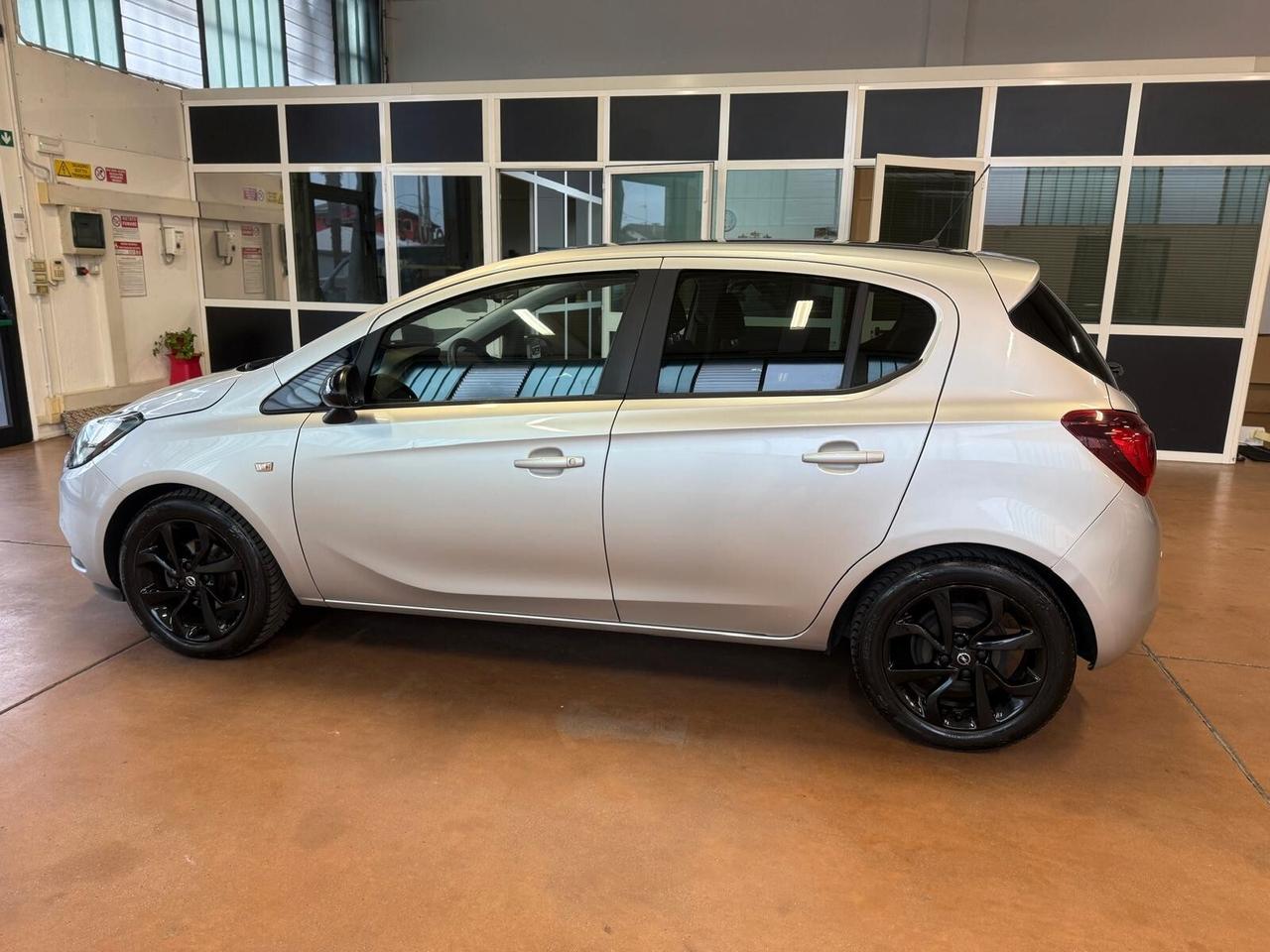 Opel Corsa 1.2 5 porte b-Color ok neopatentati
