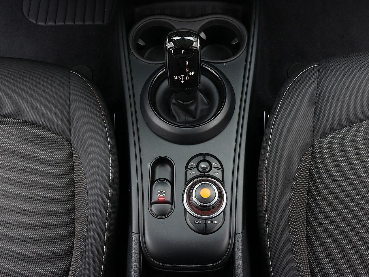 Mini One D Countryman 1.5 Business Automatica