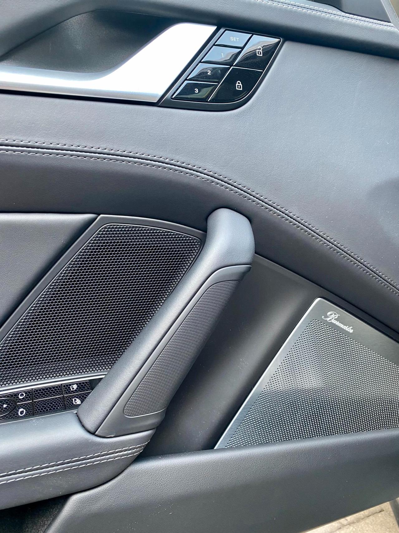 Porsche 992 Coupe 911 3.7 Turbo S auto panorama+ burmester