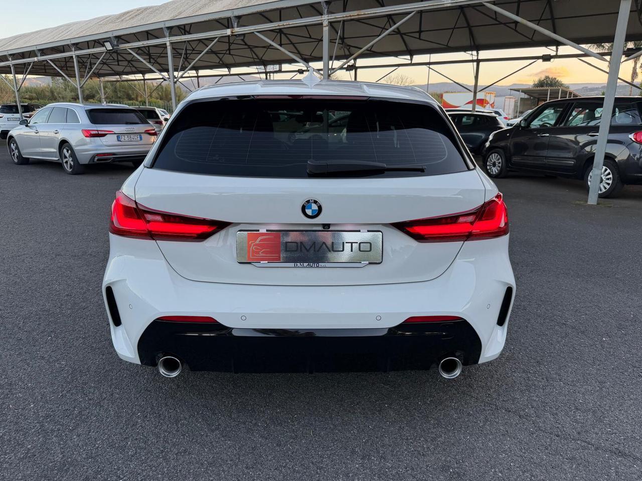 Bmw 118 118d 5p. Msport