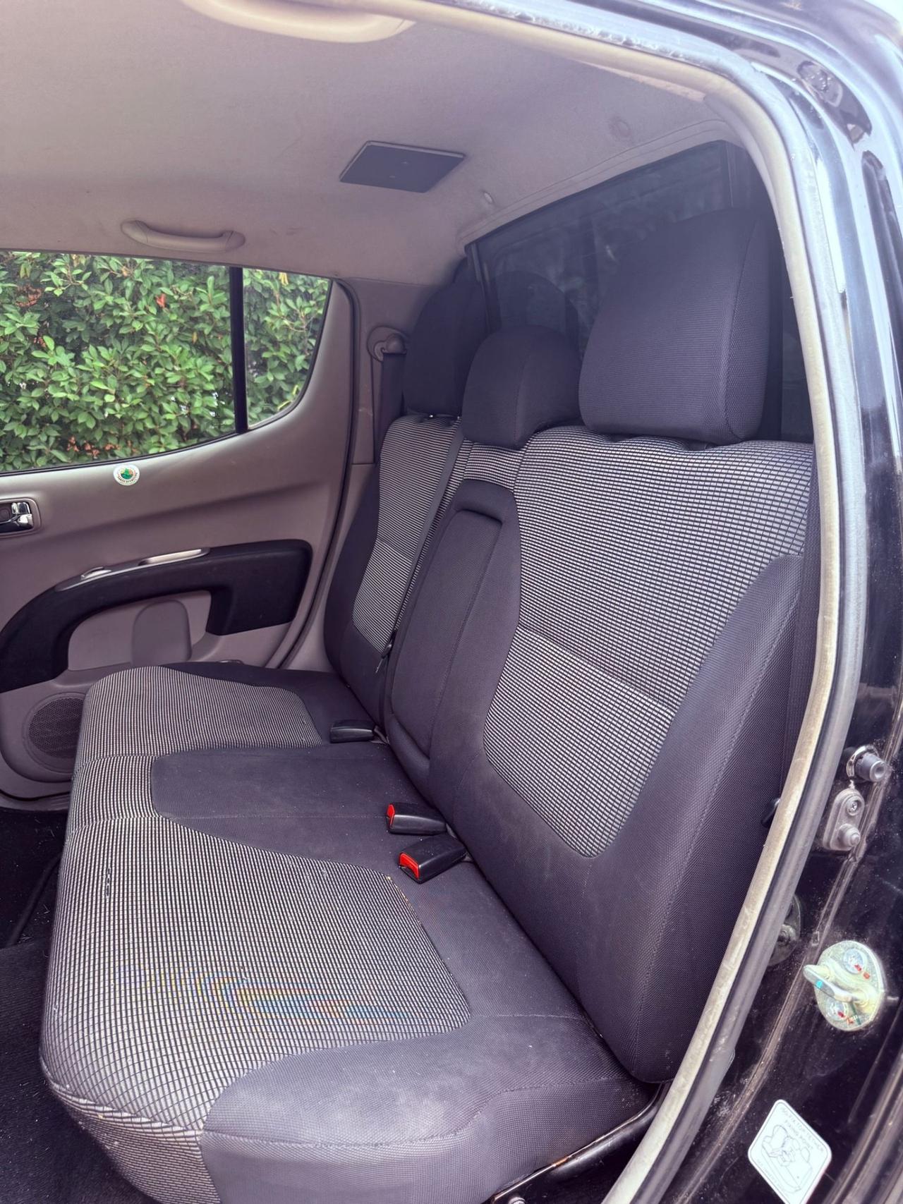 Mitsubishi L200 2.5 DI-D/136CV Club Cab Intense