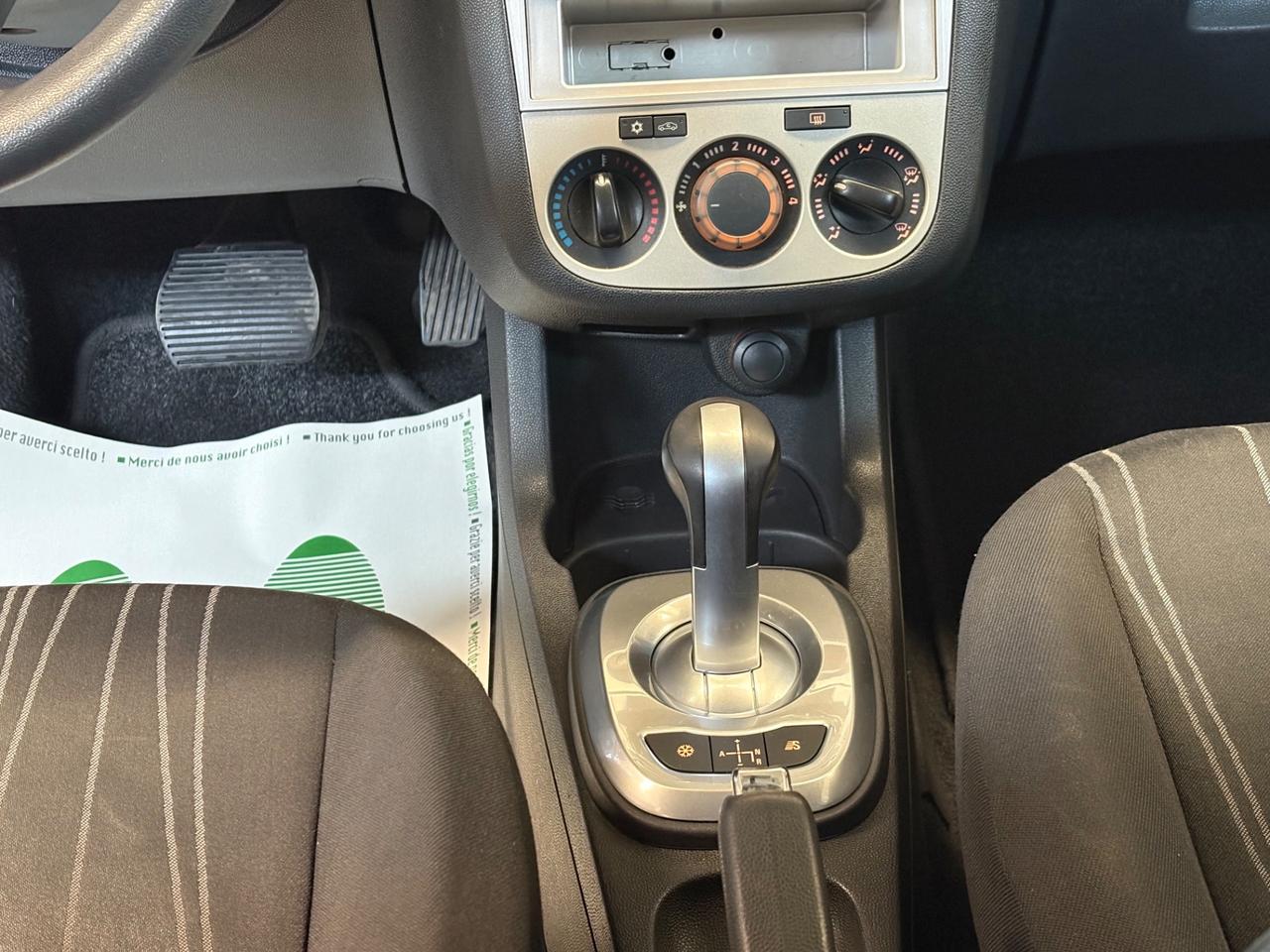 Opel Corsa 1.4 16V 5 porte AUTOMATICA