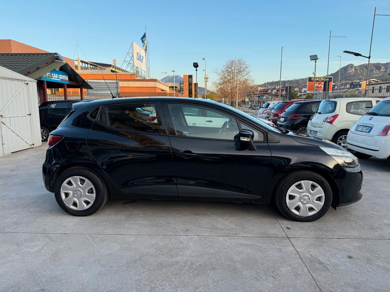 CLIO 1.5 DIESEL 2015 75CV-OK NEOPAT.-UNICO PROPRIETARIO