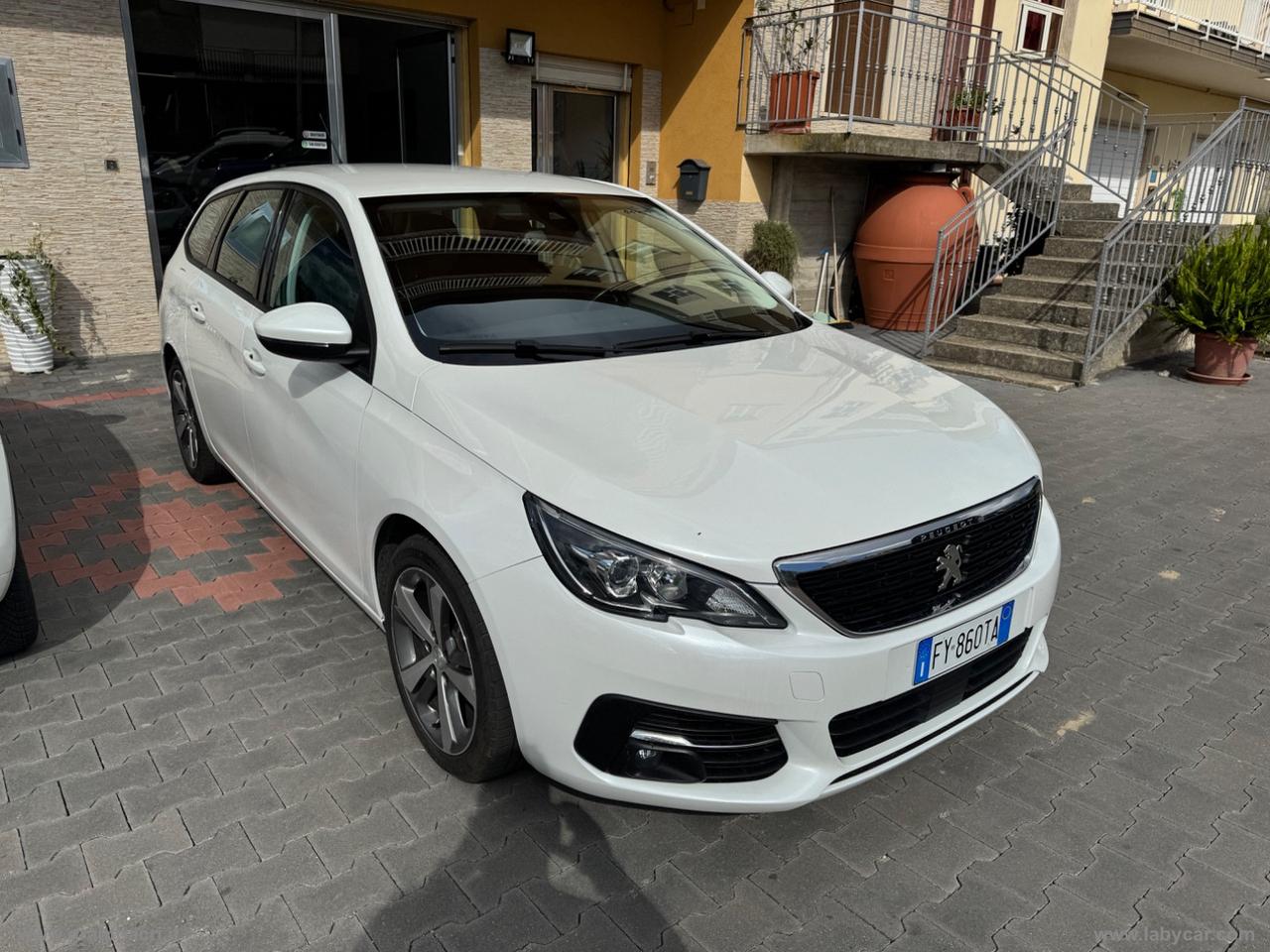 PEUGEOT 308 BlueHDi 130 S&S EAT6 Active