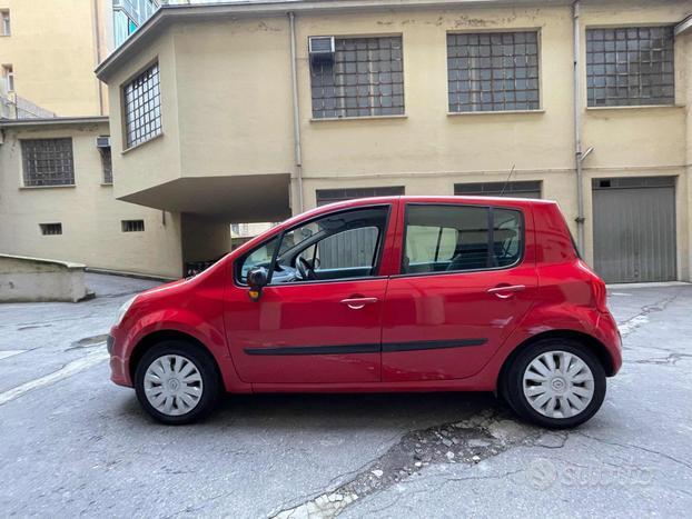 RENAULT Modus 1.2 16V Live