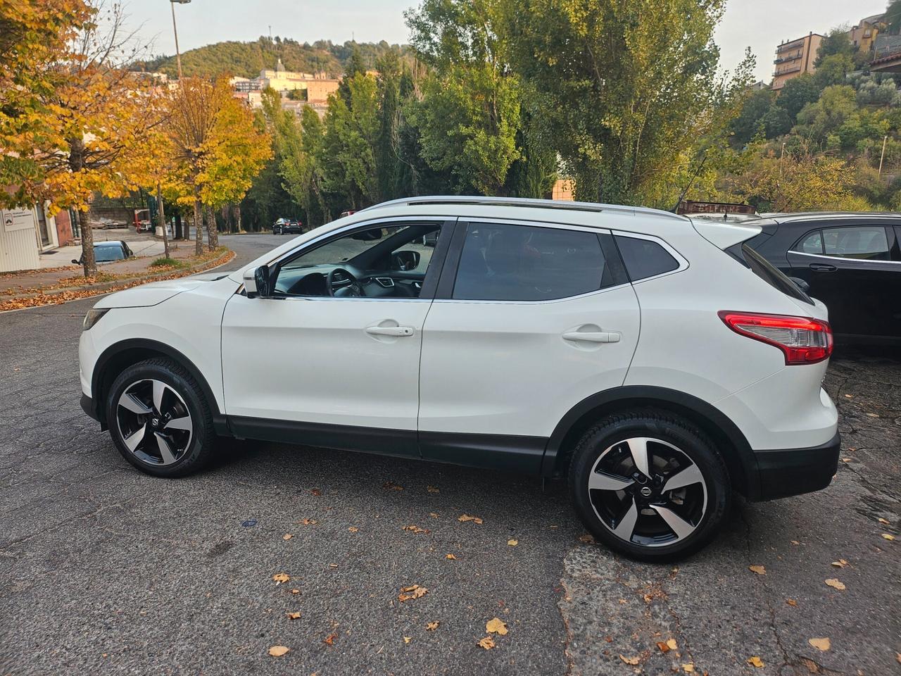 Nissan Qashqai 1.5 dCi N-Connecta 2016