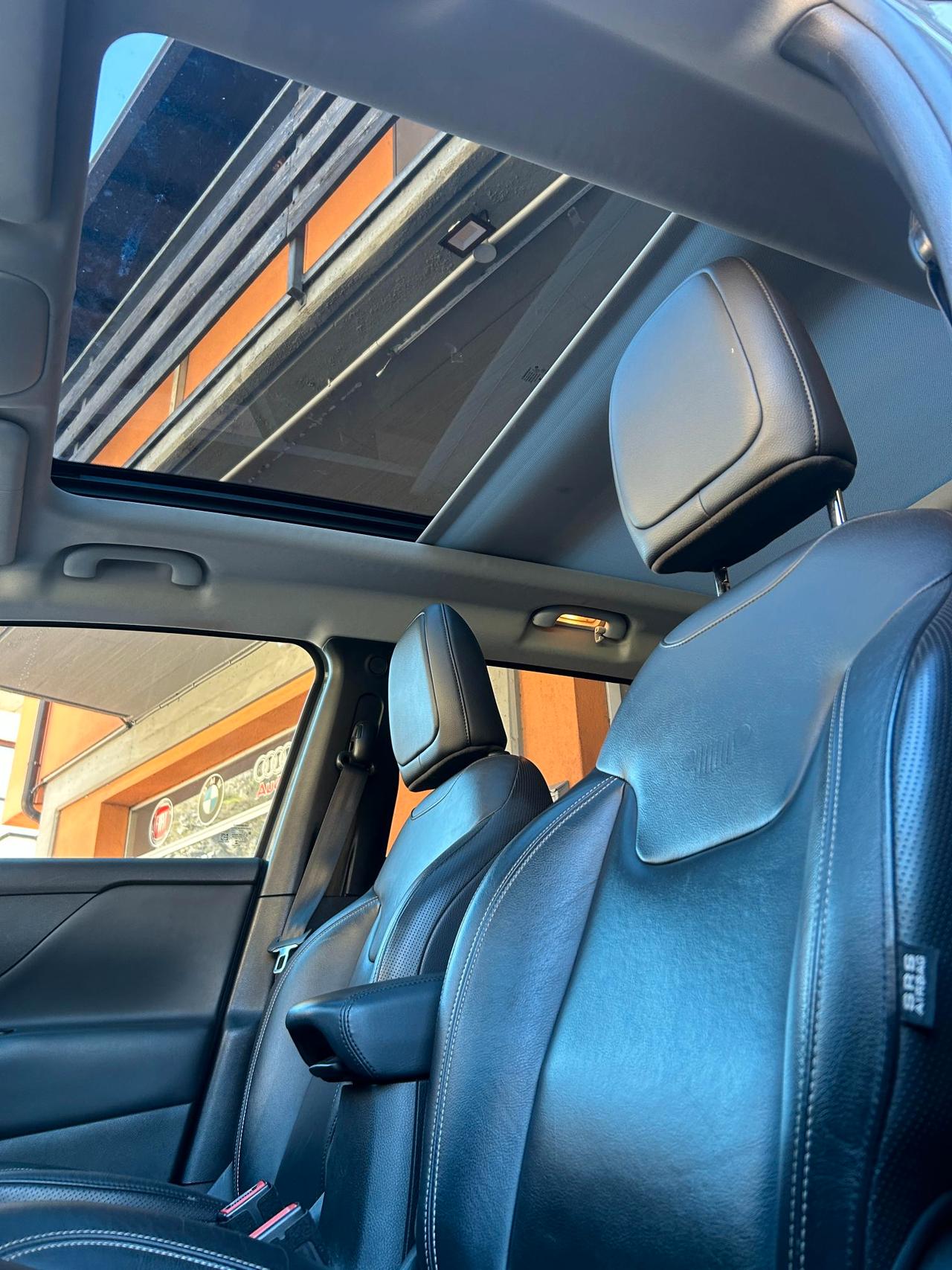 Jeep Renegade 1.4 m-air Longitude fwd 140cv my16