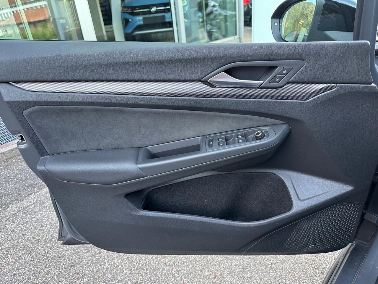 Volkswagen Golf 1.5 eTSI 150 CV ACT DSG R-Line Plus