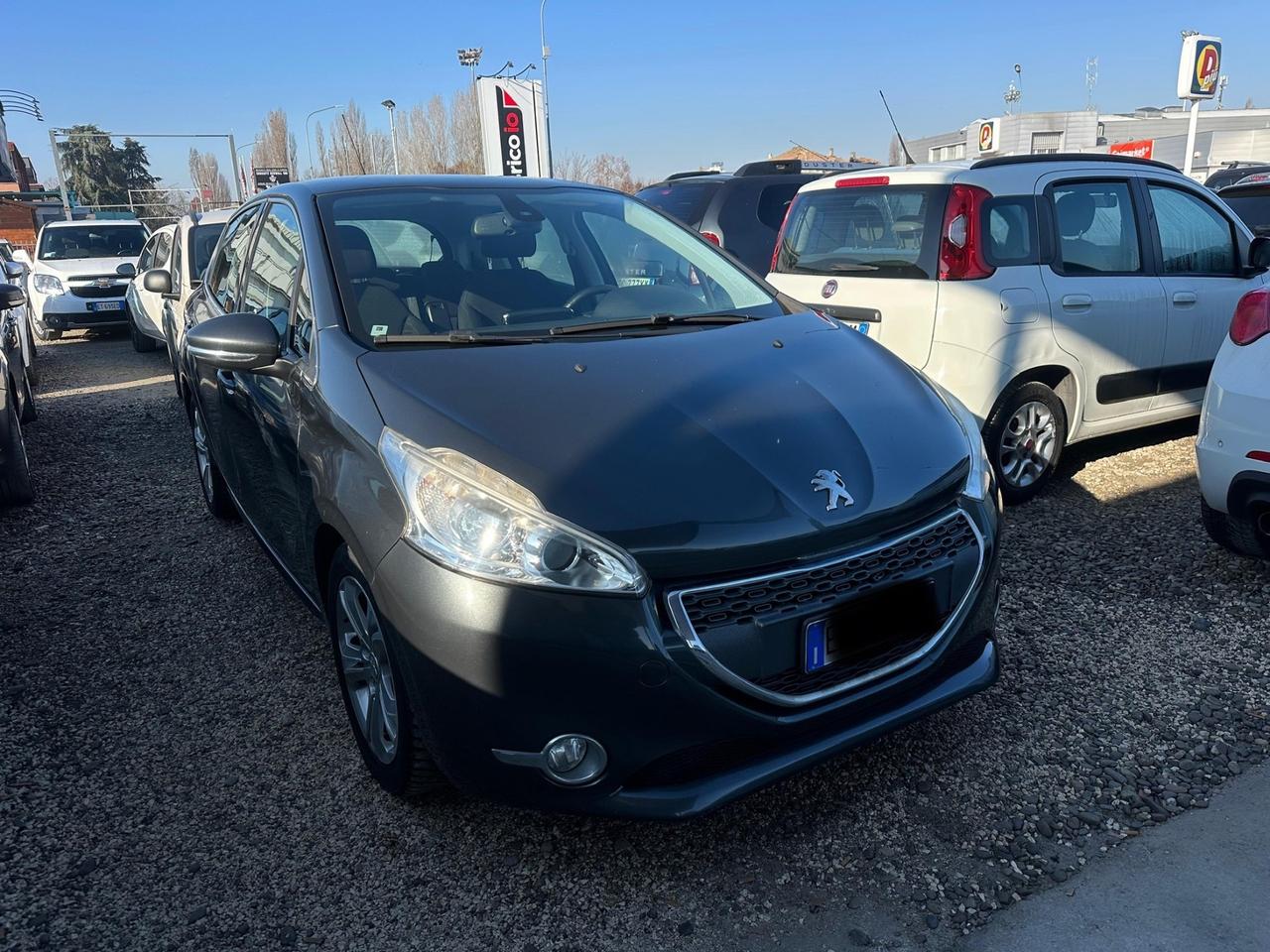 Peugeot 208 1.4 HDi 68 CV 5 porte Allure NEOPATENTATI