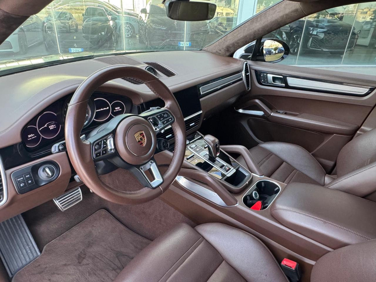 Porsche Cayenne Coupe Turbo S possibilità noleggio no scoring