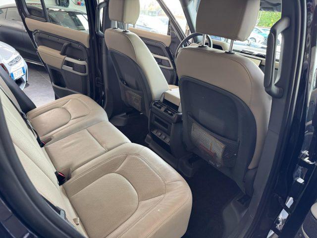 LAND ROVER Defender 110 3.0D I6 200 CV AWD Auto SE AUTOCARRO