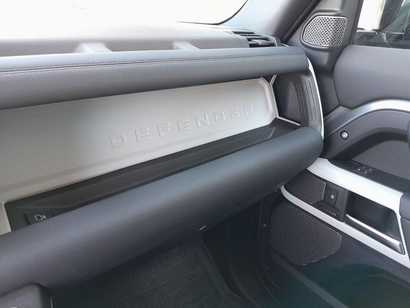 Land Rover Defender 3.0D I6 200 110 SE AWD auto. AUTOCARRO/NETTO IVA