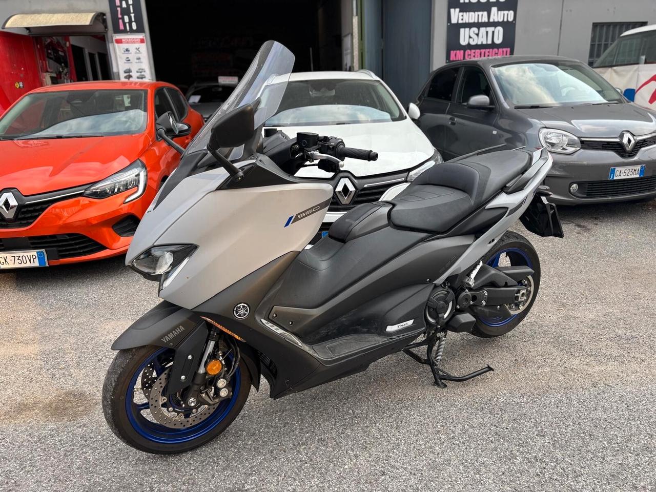 Yamaha TMAX 560 impeccabile