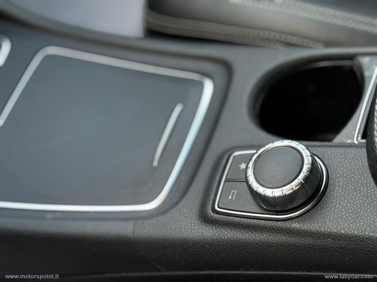 MERCEDES-BENZ GLA 200 d Automatic Sport NEOPATENTATI OK
