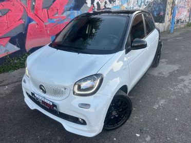 SMART FORFOUR 90CV AUT+F1+LED+TETTO+B.SHAFT
