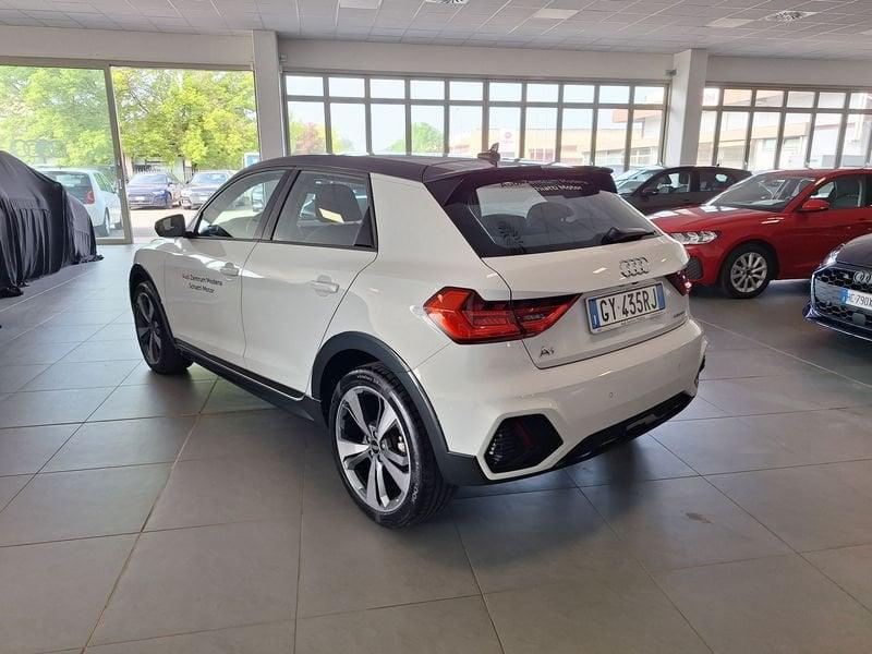 Audi A1 A1 allstreet 30 1.0 tfsi Identity Contrast 116cv s tronic