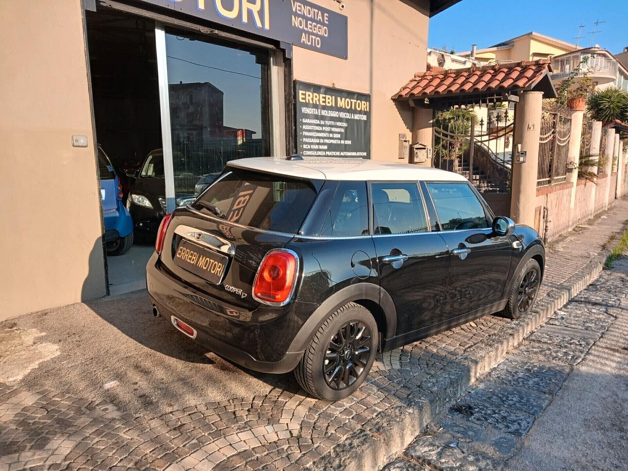 Mini 1.5 Cooper D 5 porte AUTOMATICO