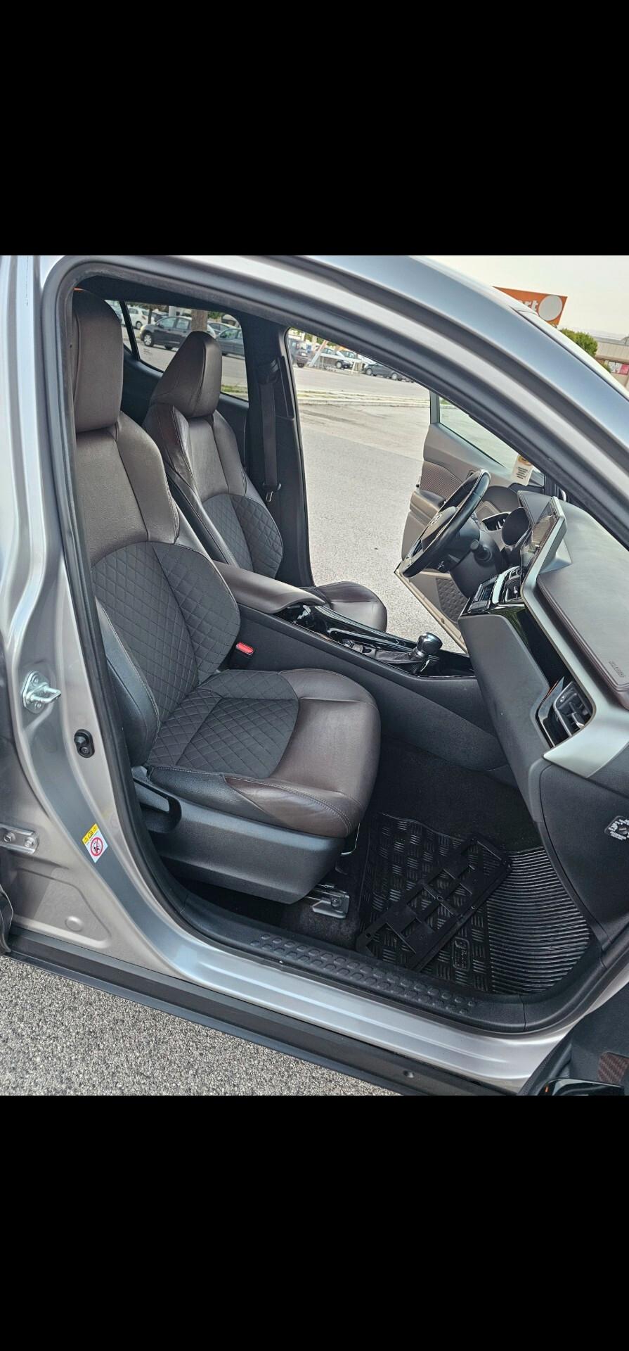 Toyota C-HR 1.8 Hybrid E-CVT Lounge