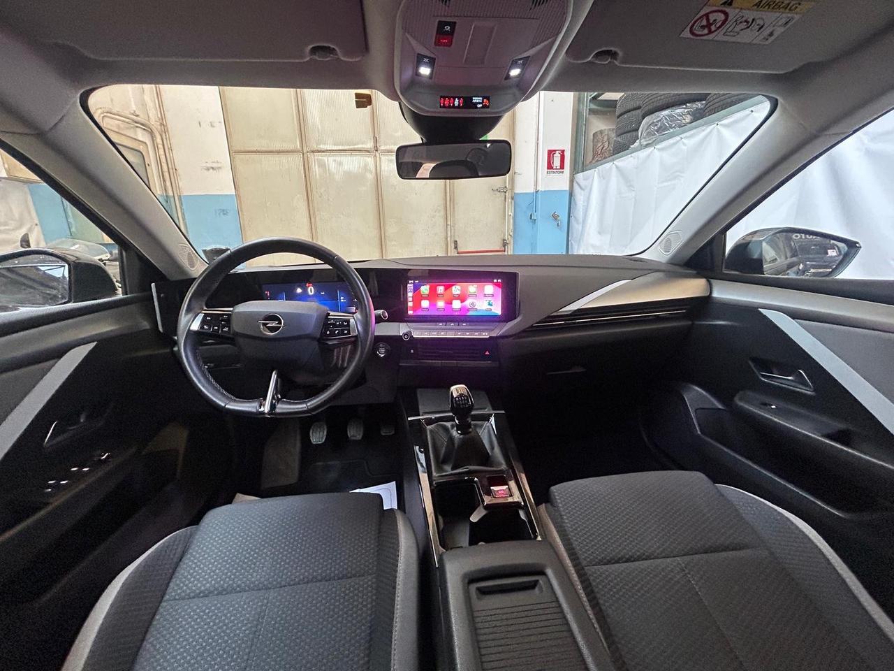 Opel Astra 1.2 Turbo 110 CV Elegance