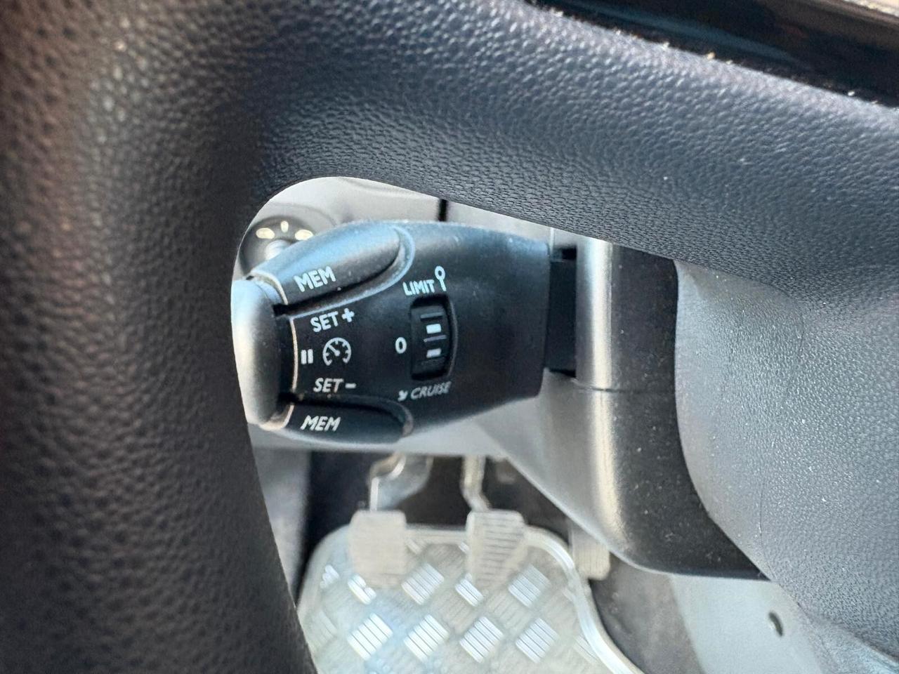 Citroen C3 FEEL PureTech 82 SPOTICAR