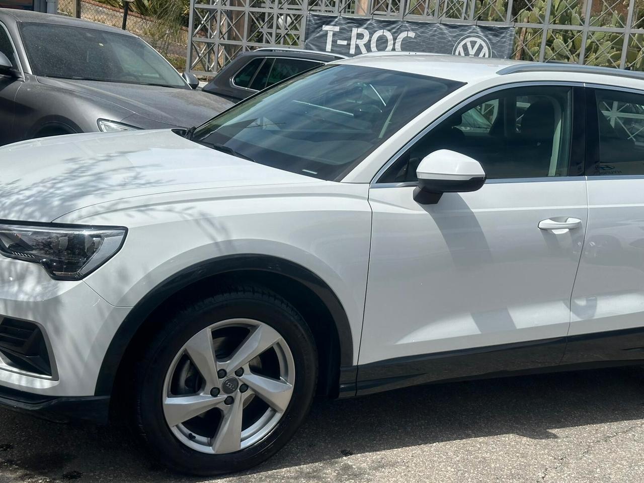 Audi Q3 35 TDI S tronic Business Advanced