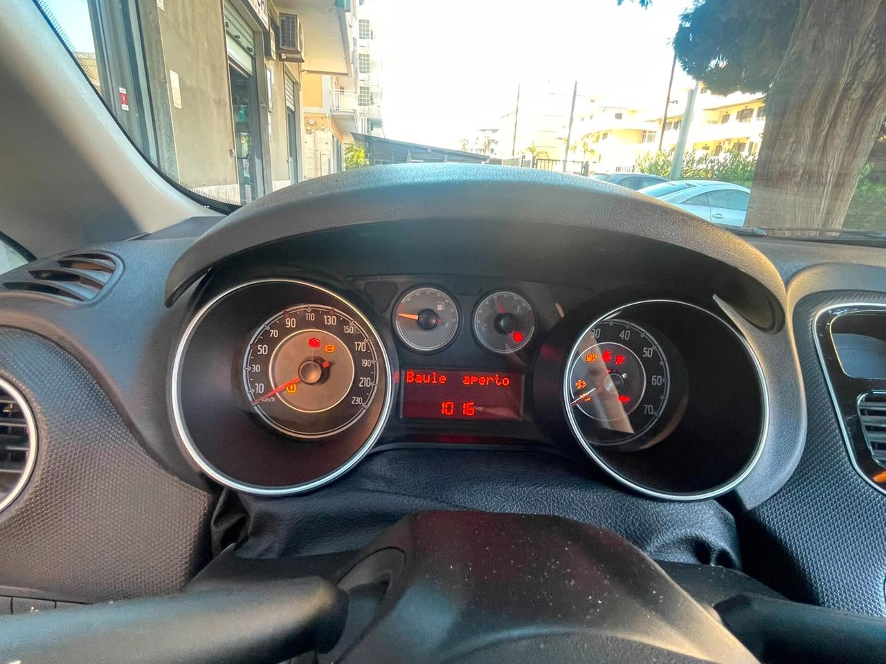 Fiat Punto 1.3 MJT II S&S 95 CV 5 porte Street
