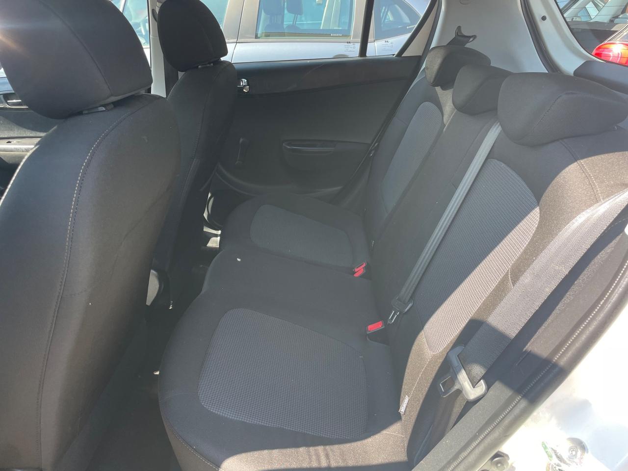 HYUNDAI i20 1.1 DIESEL 75 (CV) 2012