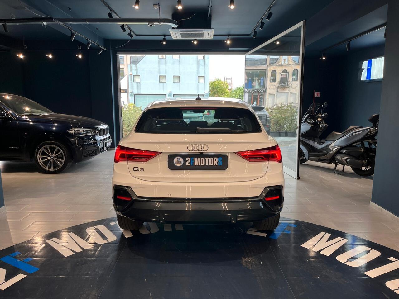 Audi Q3 SPB 35 TDI S tronic Business Plus