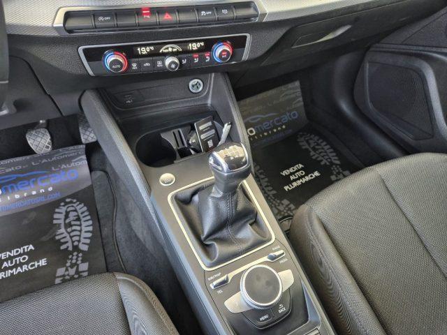 AUDI Q2 30 TDI S line Edition