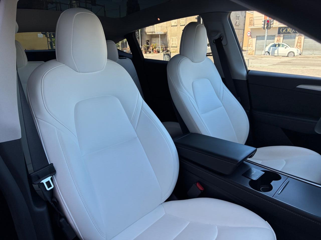 Tesla Model Y Long Range Dual Motor Aziendale