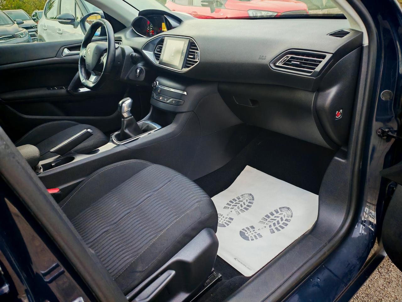 Peugeot 308 1.6BlueHDi navig led cruise 2017