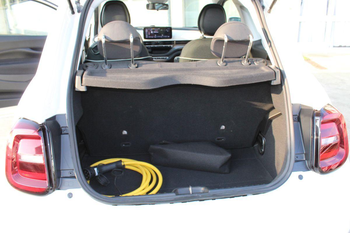 FIAT - 500 E - 500 Action Berlina