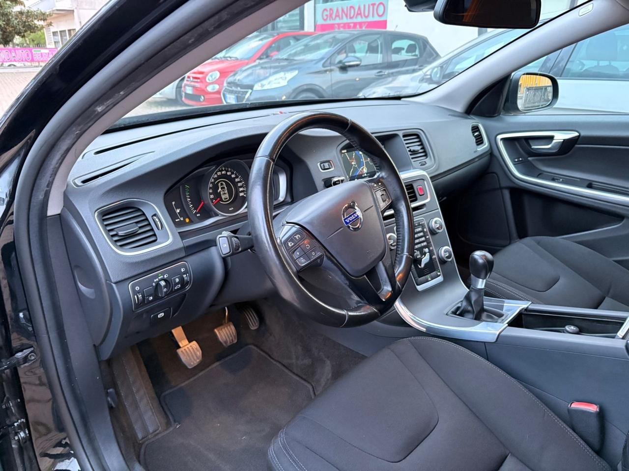 Volvo V60 D2 1.6 Kinetic