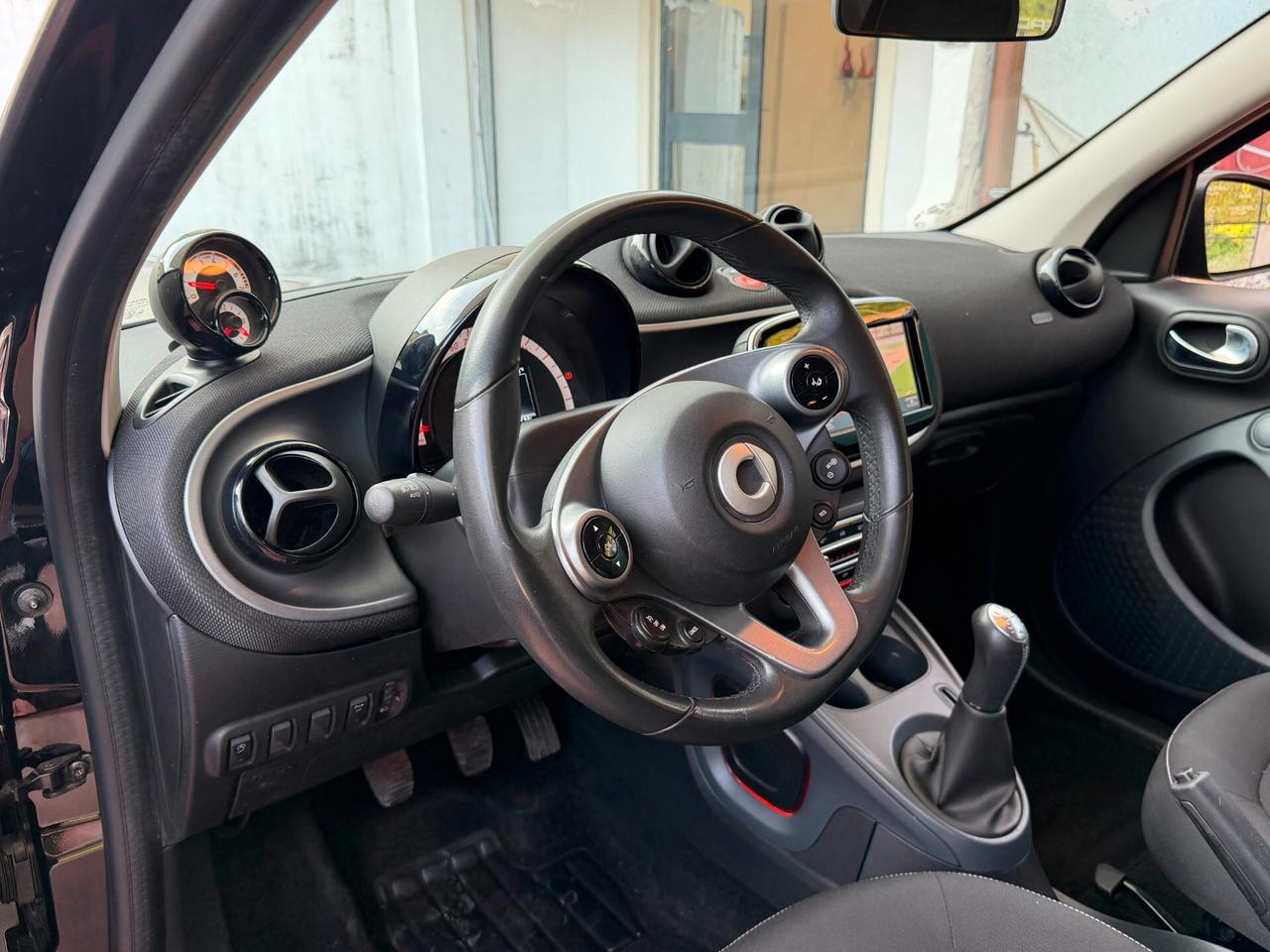Smart ForFour 1.0 71 cv modello Prime