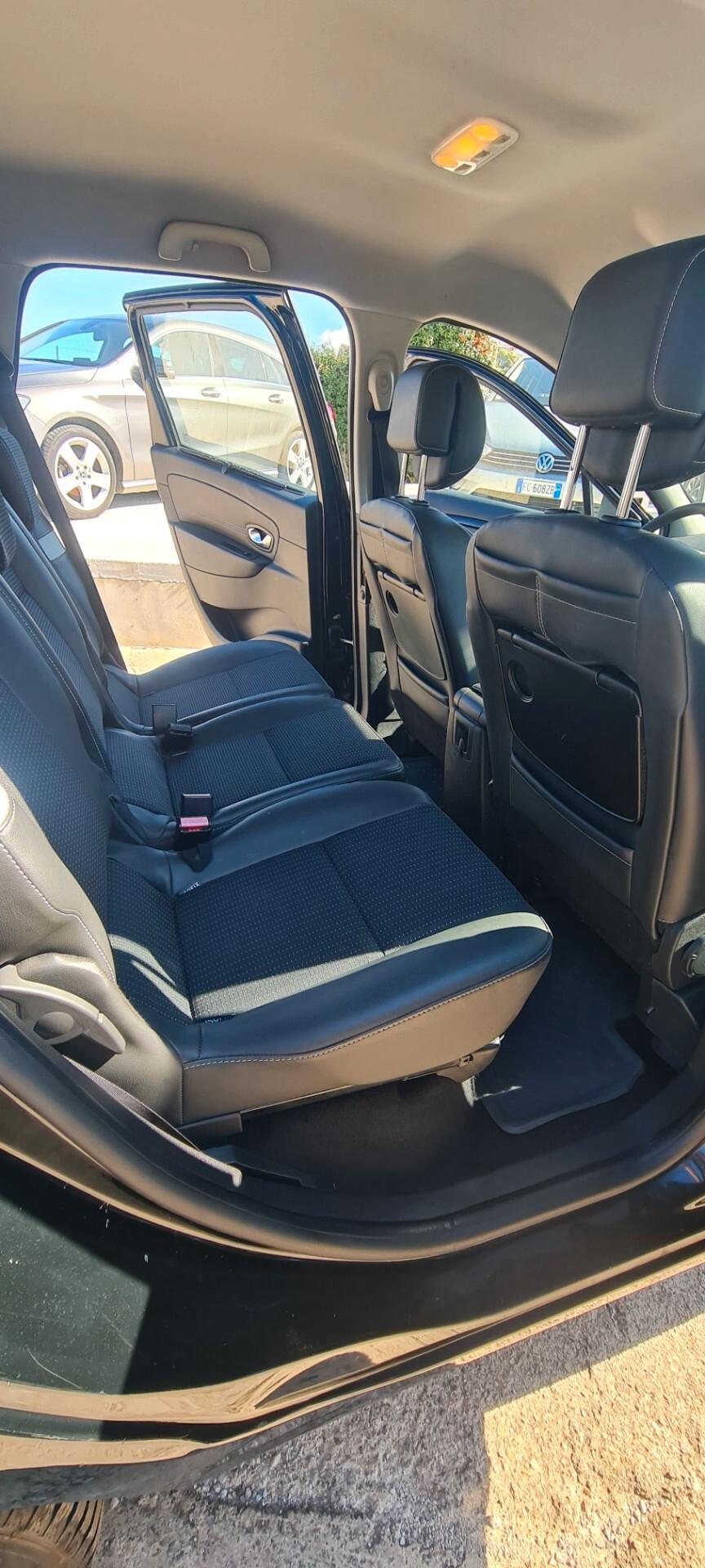 Renault Scenic Scénic X-Mod 1.6 dCi 130CV 136.000 km