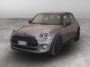 MINI Mini IV F55 2018 5p - Mini 5p 1.5 Cooper D Business XL