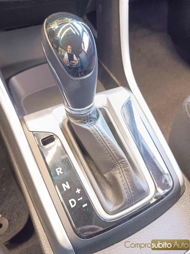 HYUNDAI i30 1.6 CRDi 5p. Comfort A/T