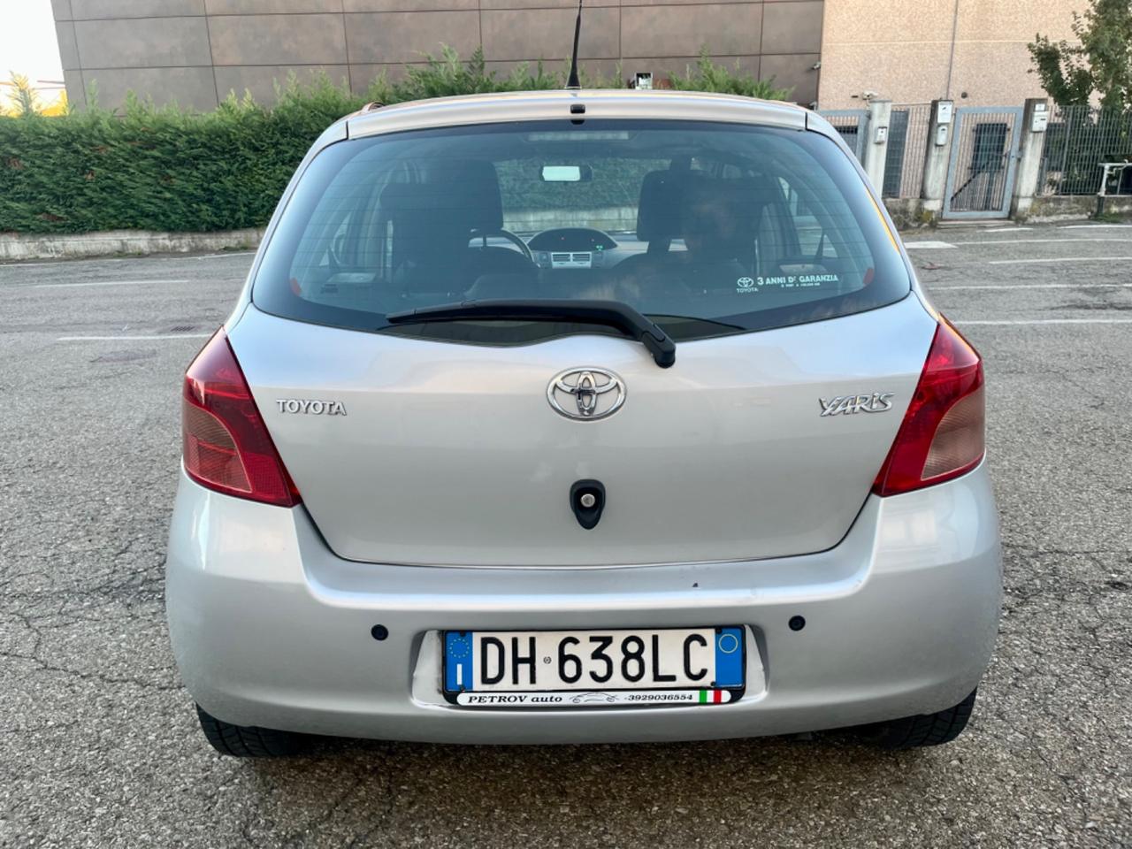 Toyota Yaris 1.3benz 2007 103.000km perfetta per neopatentati